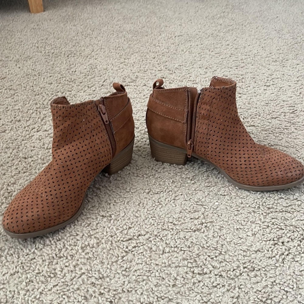 Universal thread booties - Picture 2 of 4